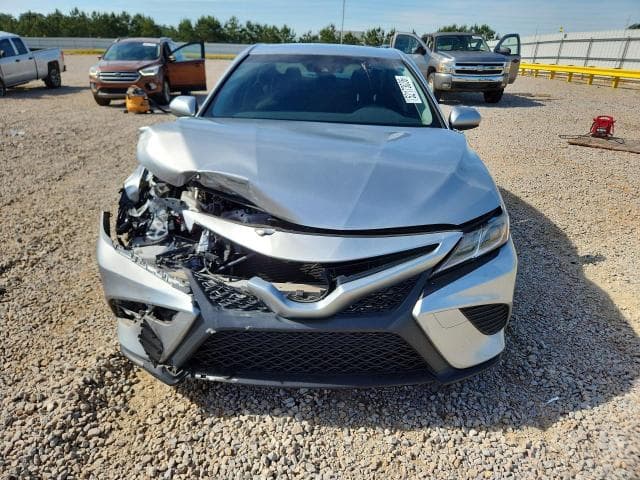 2018 TOYOTA CAMRY SE SE 5