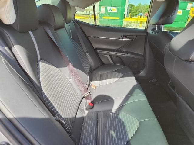 2018 TOYOTA CAMRY SE SE 10