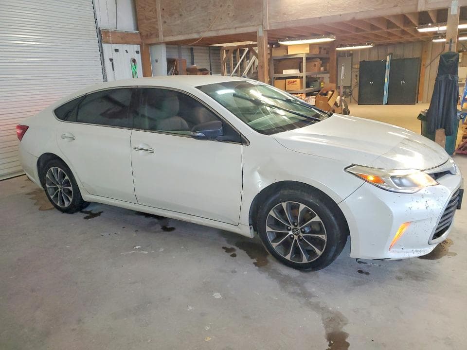 2016 TOYOTA AVALON XLE 4