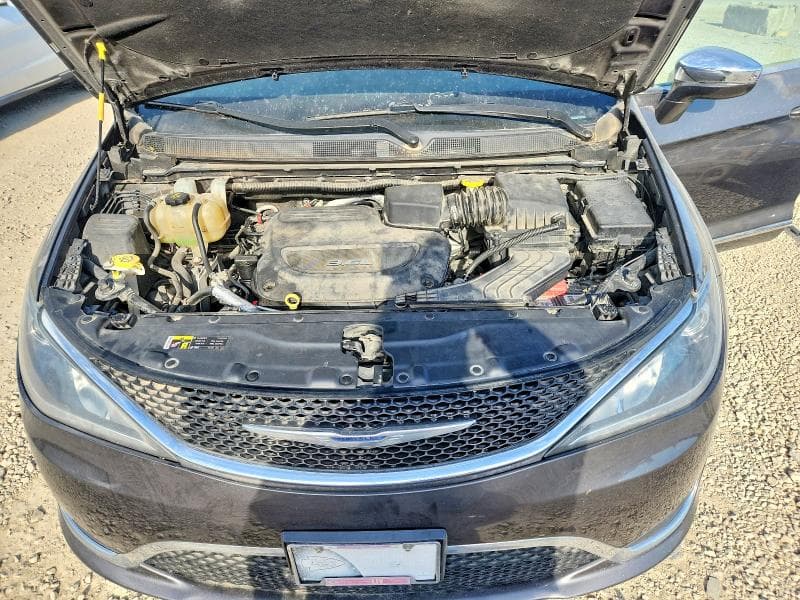 2017 CHRYSLER PACIFICA LIMITED LIMITED 12