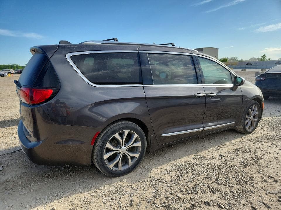 2017 CHRYSLER PACIFICA LIMITED LIMITED 3