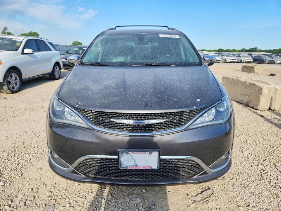 2017 CHRYSLER PACIFICA LIMITED LIMITED 5