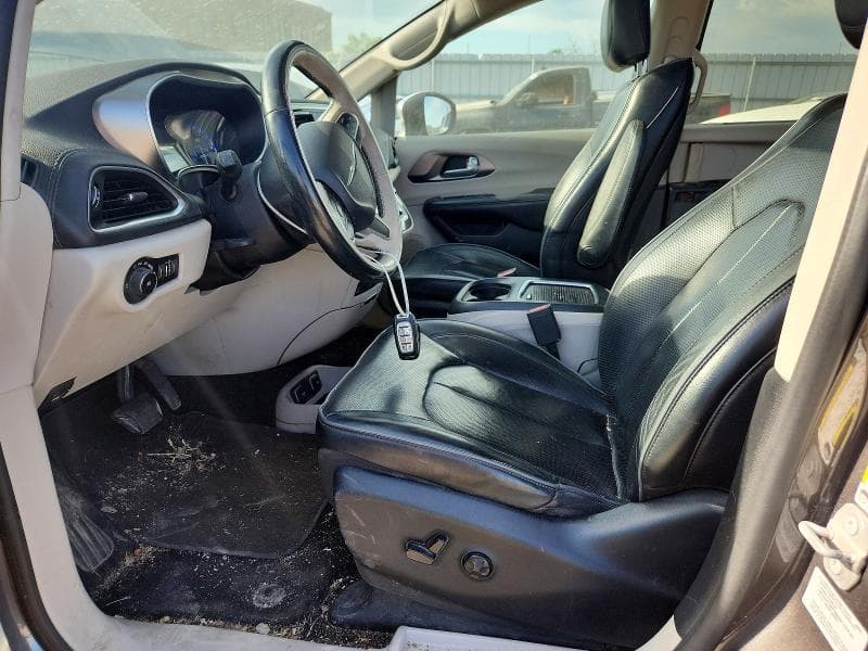 2017 CHRYSLER PACIFICA LIMITED LIMITED 7