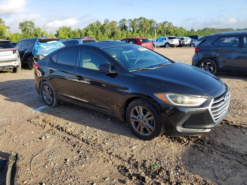 2017 HYUNDAI ELANTRA SE SE 4
