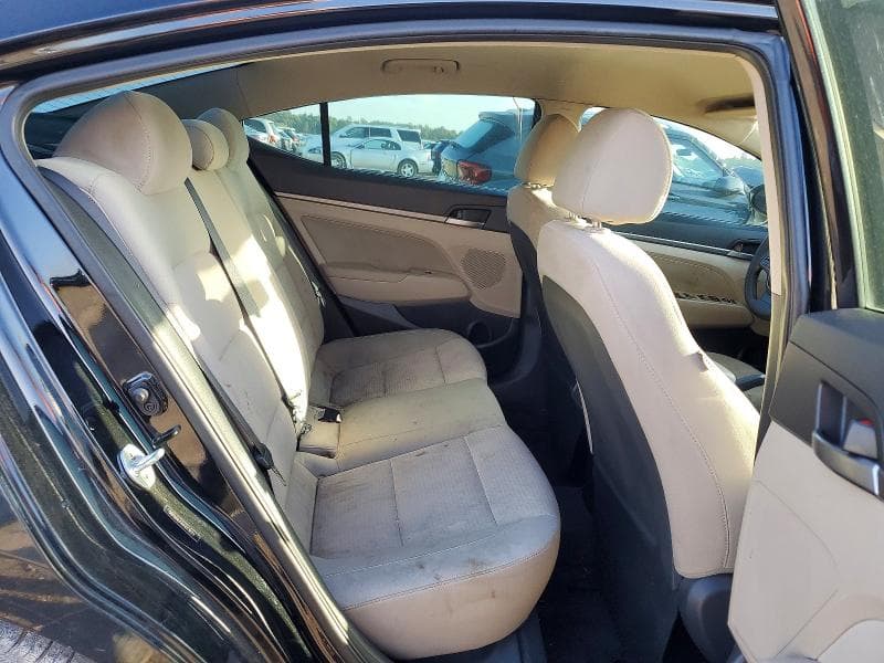 2017 HYUNDAI ELANTRA SE SE 10
