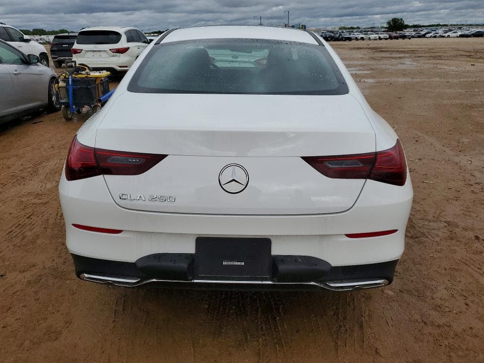 2026 MERCEDES-BENZ CLA 250 6