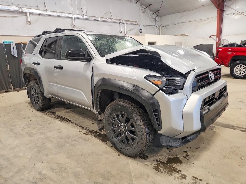 2025 TOYOTA 4RUNNER SR5 4