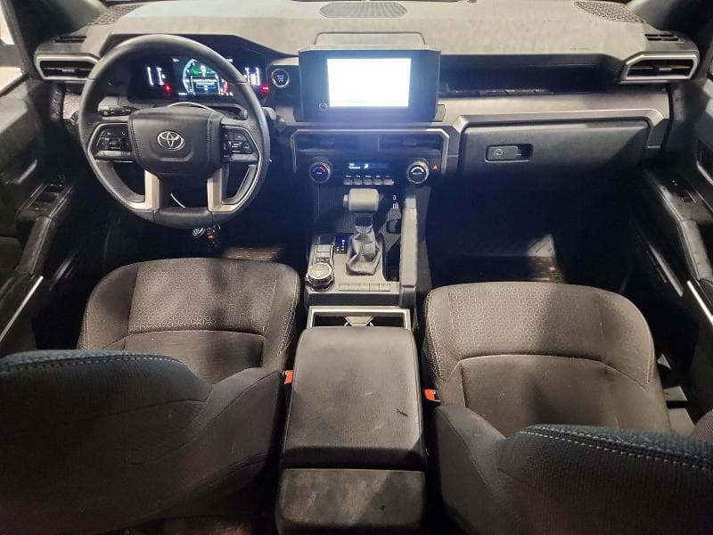 2025 TOYOTA 4RUNNER SR5 8