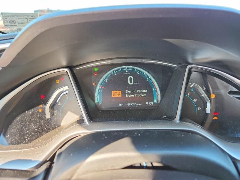 2018 HONDA CIVIC EX 9