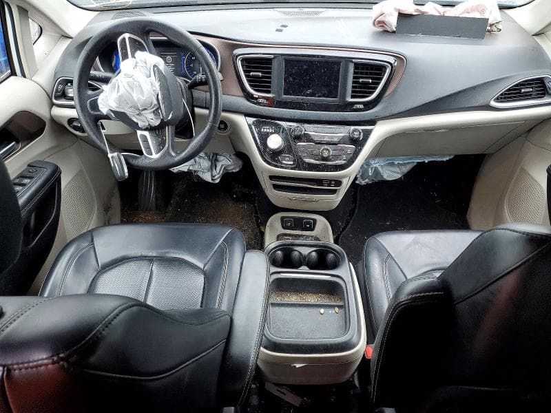 2020 CHRYSLER VOYAGER LXI LXI 8