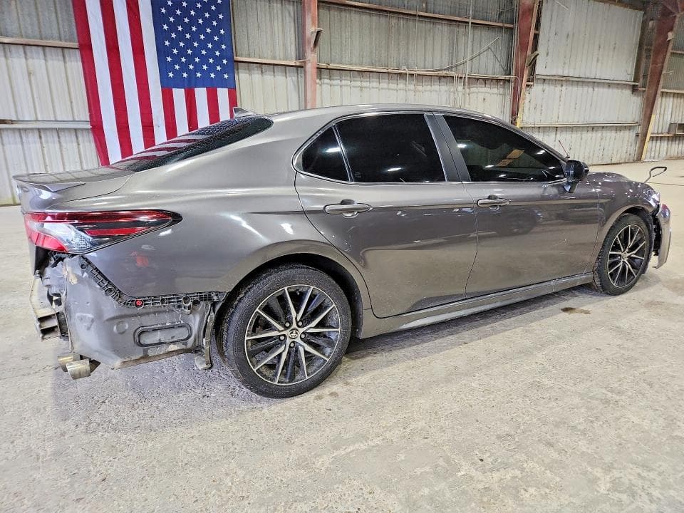 2021 TOYOTA CAMRY SE SE 3