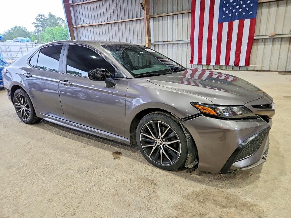 2021 TOYOTA CAMRY SE SE 4