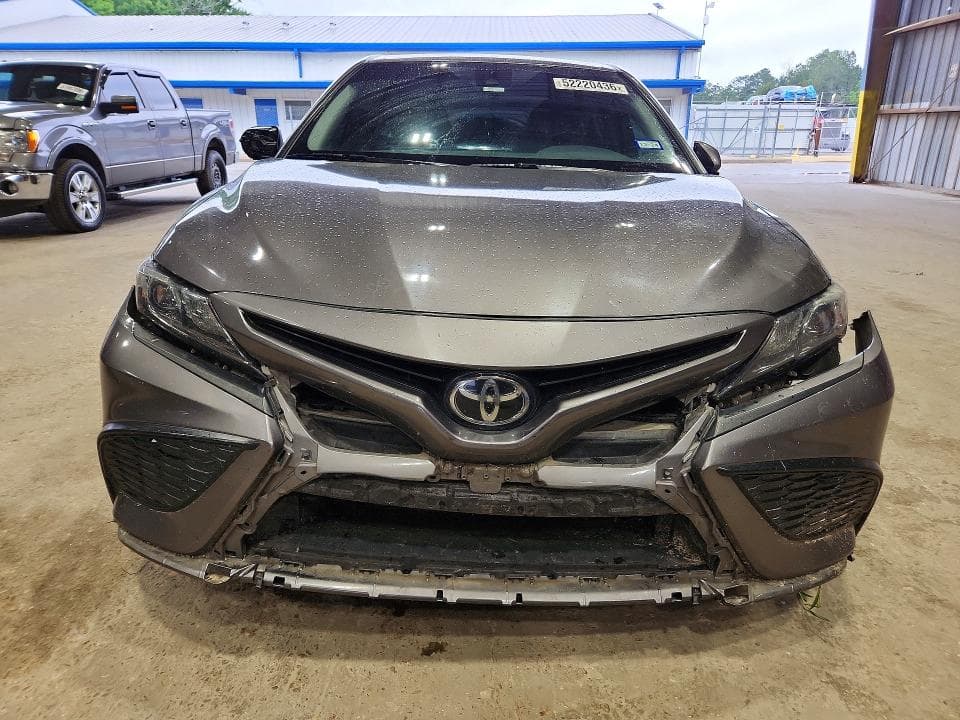 2021 TOYOTA CAMRY SE SE 5