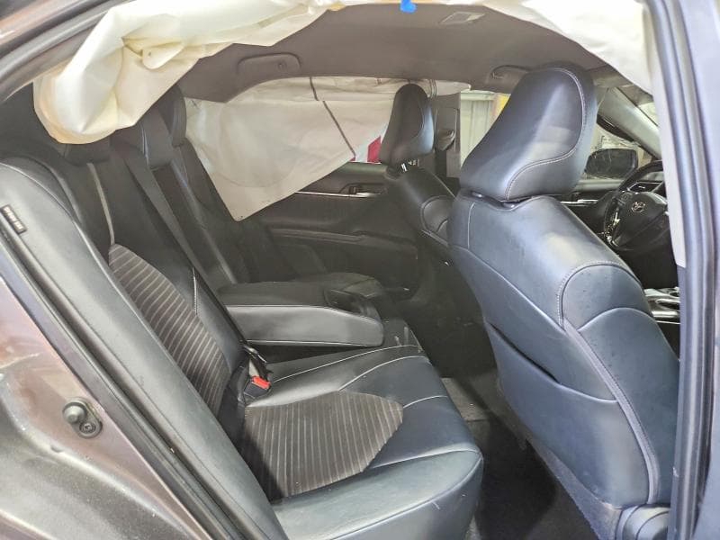 2021 TOYOTA CAMRY SE SE 10