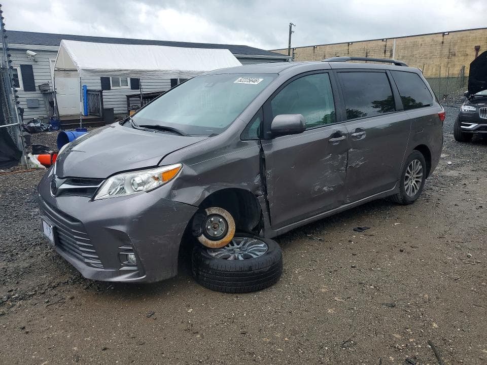 2020 TOYOTA SIENNA XLE 8-PASSENGER - 1