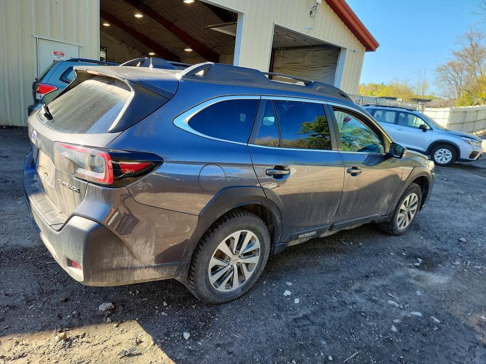 2023 SUBARU OUTBACK PREMIUM 3