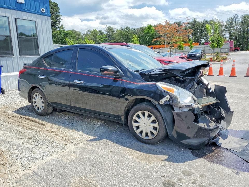 2017 NISSAN VERSA 1.6 SV 1.6 SV 4