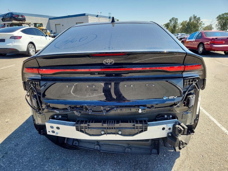 2024 TOYOTA PRIUS LE 6