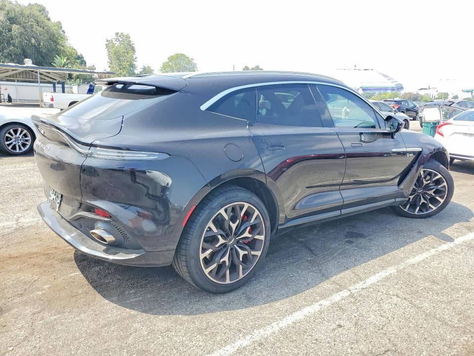 2021 ASTON MARTIN DBX 3