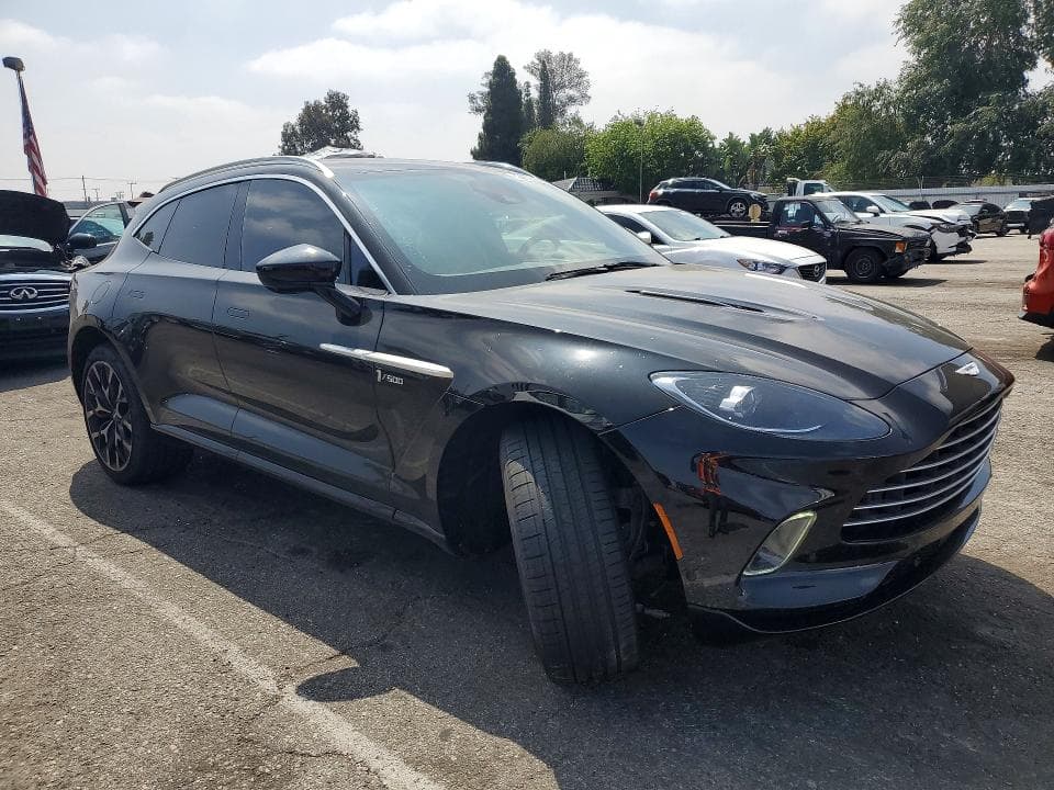 2021 ASTON MARTIN DBX 4