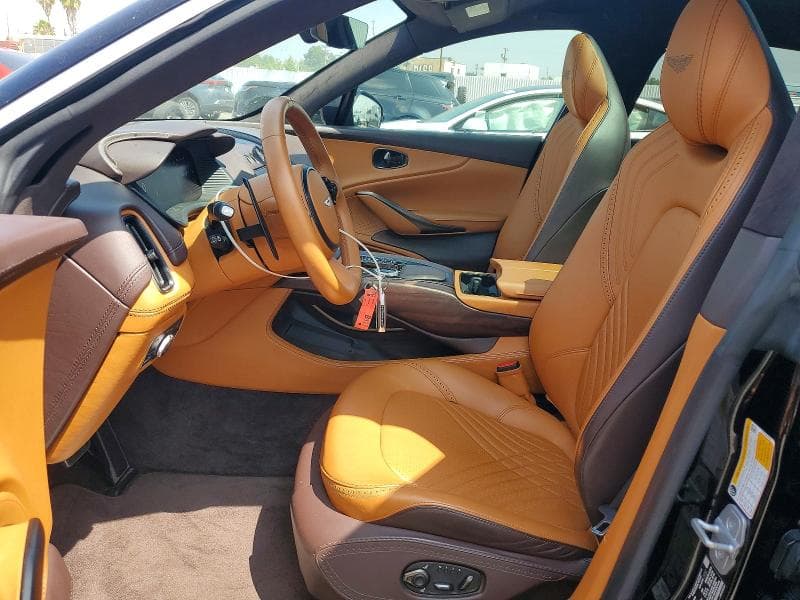 2021 ASTON MARTIN DBX 7