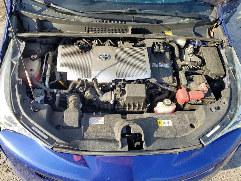 2017 TOYOTA PRIUS THREE TOURING 11