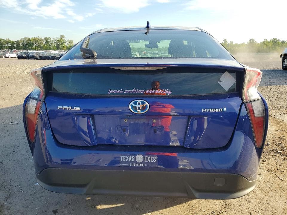 2017 TOYOTA PRIUS THREE TOURING 6