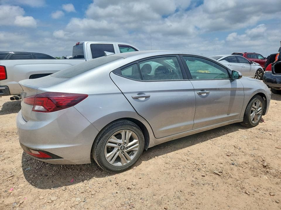 2020 HYUNDAI ELANTRA SEL SEL 3