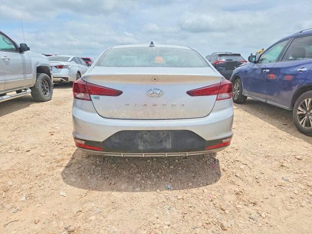 2020 HYUNDAI ELANTRA SEL SEL 6