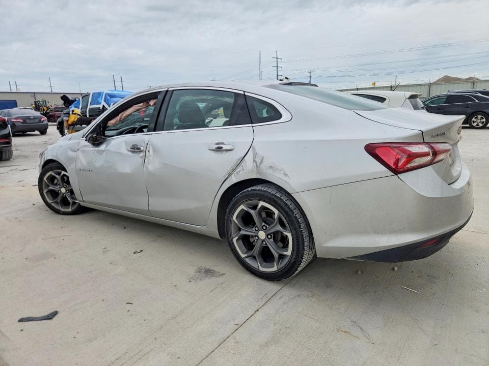 2020 CHEVROLET MALIBU LT 2