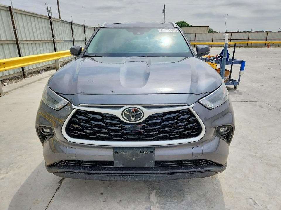 2023 TOYOTA HIGHLANDER XLE XLE 5