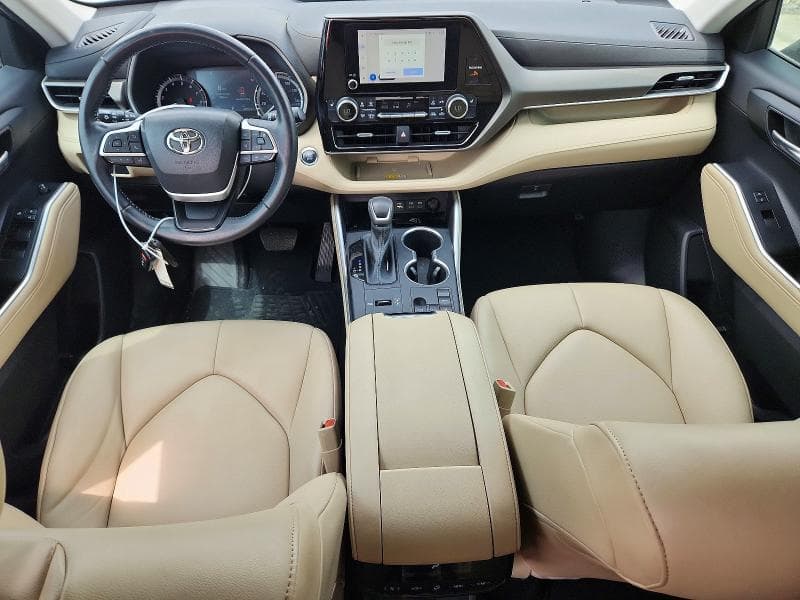 2023 TOYOTA HIGHLANDER XLE XLE 8