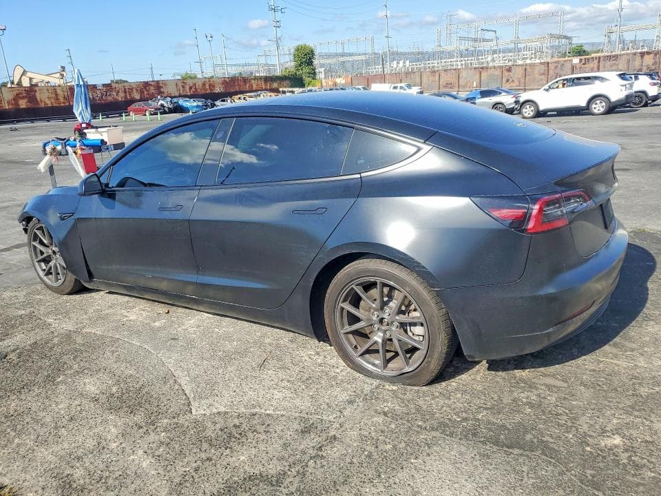 2022 TESLA MODEL 3 2