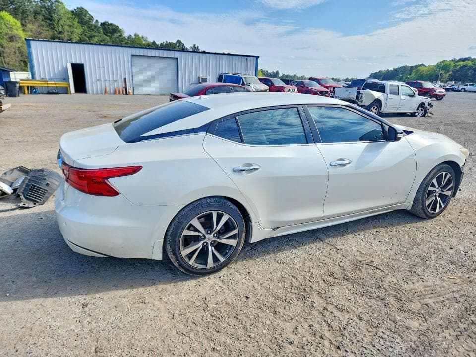 2016 NISSAN MAXIMA 3.5 SV 3