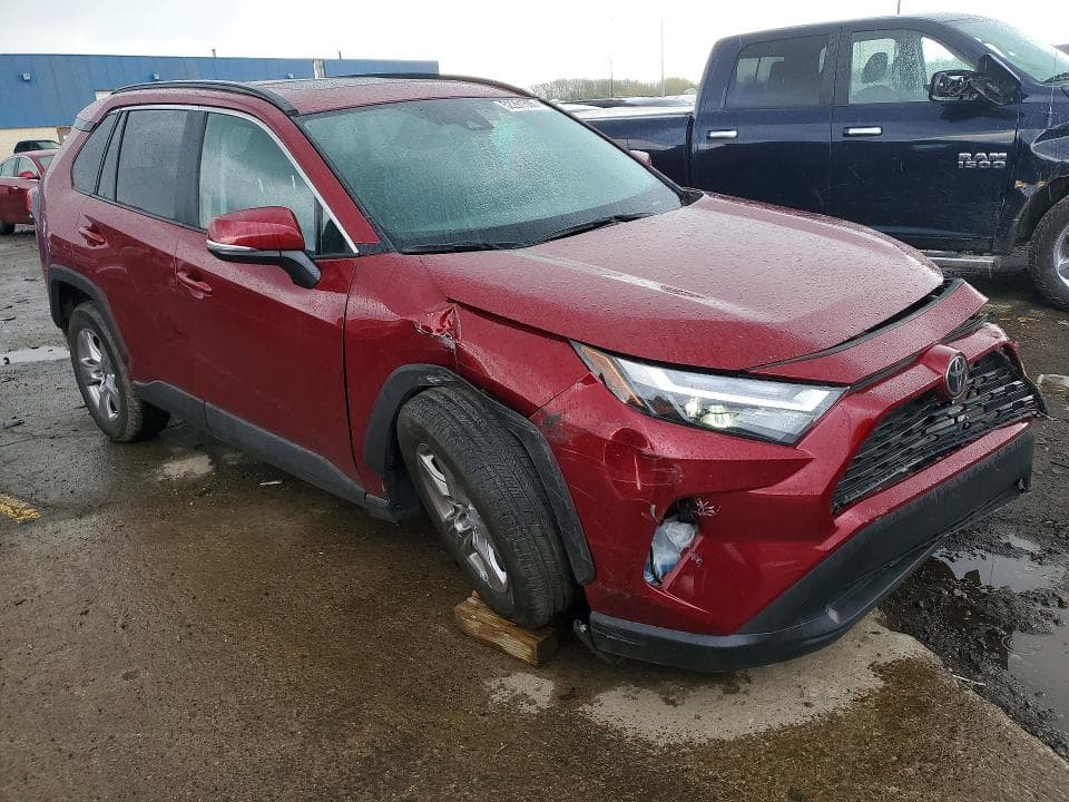 2025 TOYOTA RAV4 XLE 4