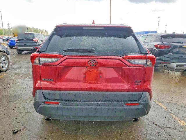 2025 TOYOTA RAV4 XLE 6