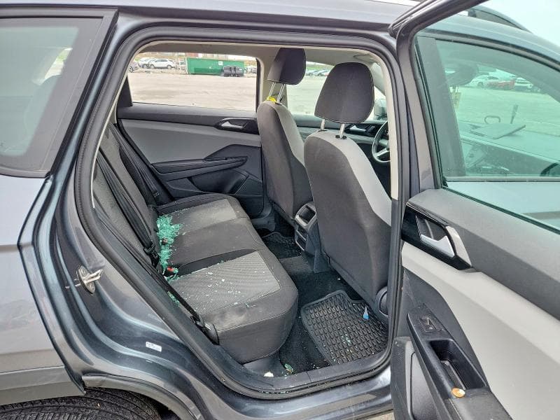 2024 VOLKSWAGEN TAOS S 10
