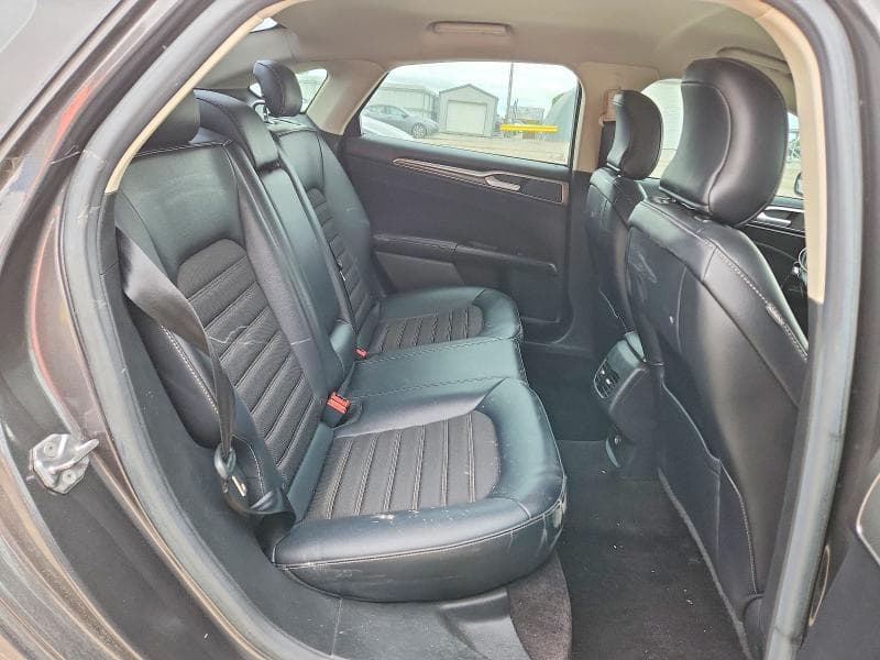 2017 FORD FUSION SE 10