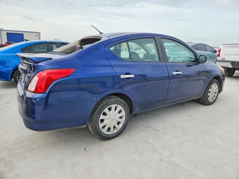 2018 NISSAN VERSA SV SV 3