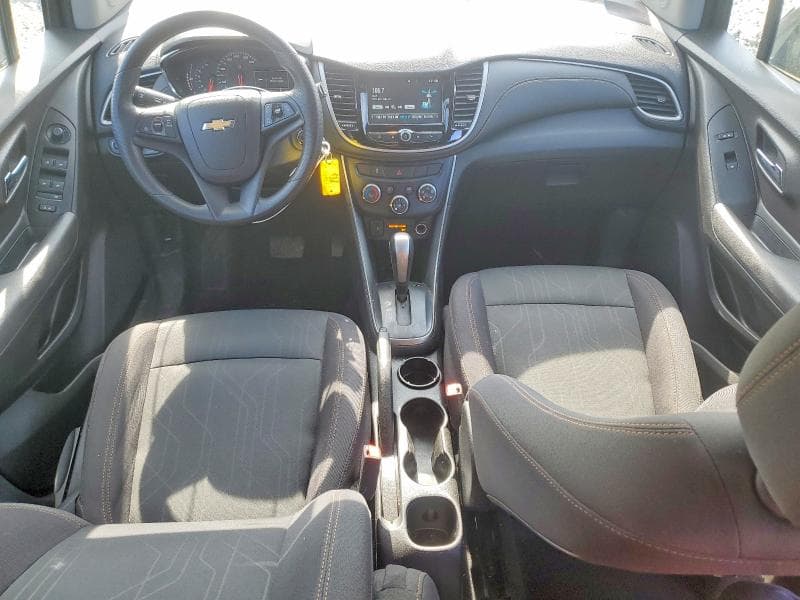 2017 CHEVROLET TRAX 1LT 8