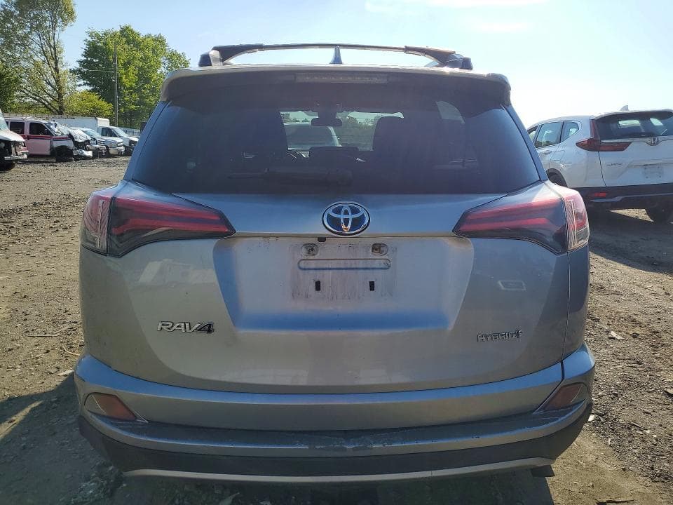 2018 TOYOTA RAV4 HYBRID LE 6