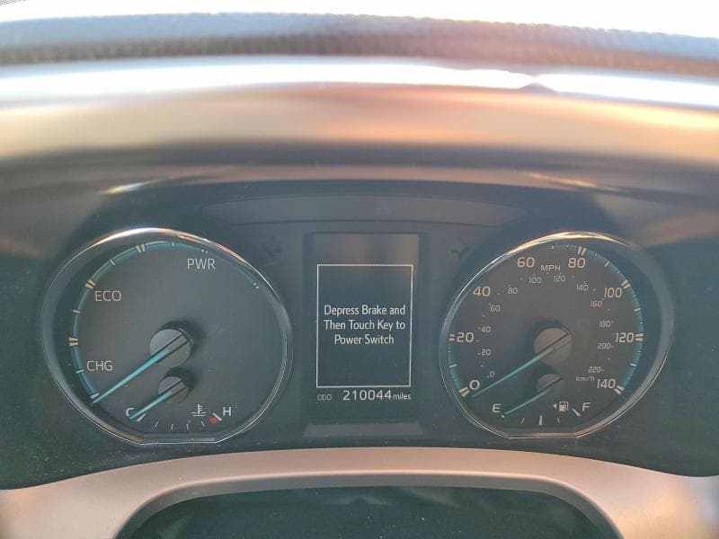 2018 TOYOTA RAV4 HYBRID LE 9