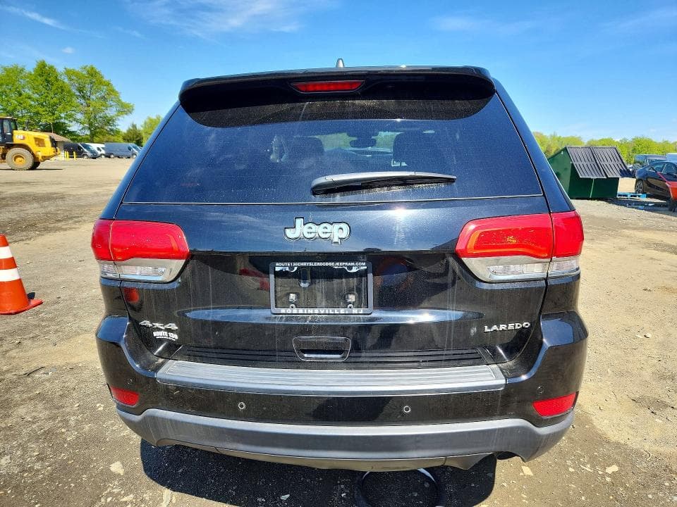 2018 JEEP GRAND CHEROKEE LAREDO 6