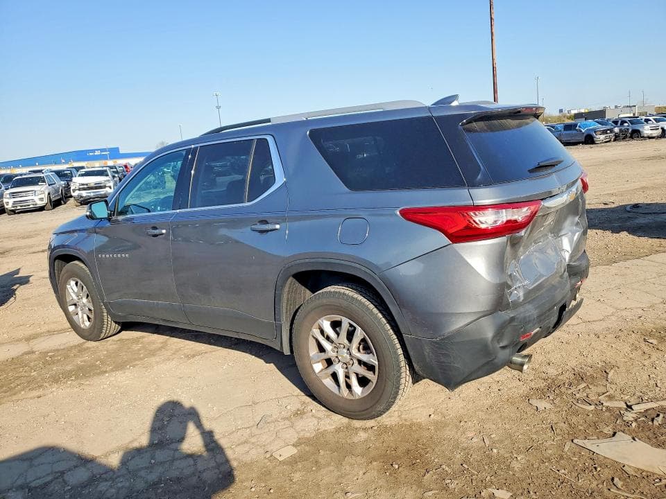 2018 CHEVROLET TRAVERSE LT 2