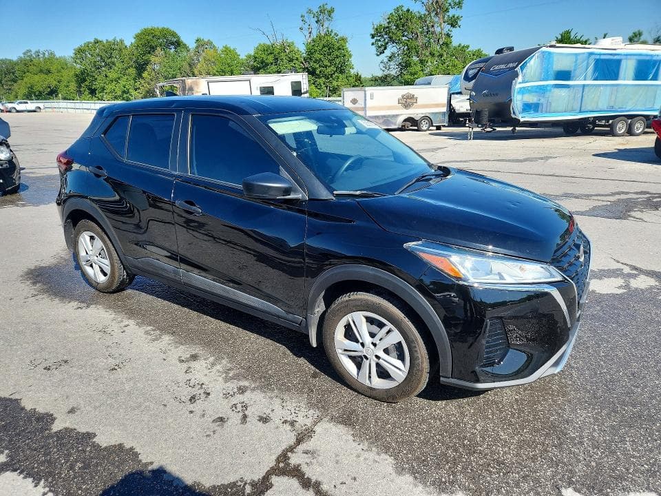 2024 NISSAN KICKS S 4