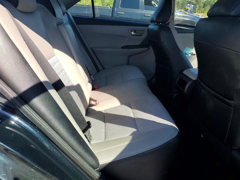 2017 TOYOTA CAMRY SE 10