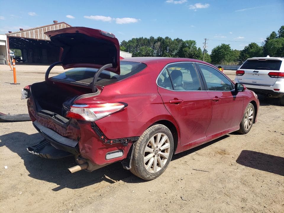 2020 TOYOTA CAMRY LE 3