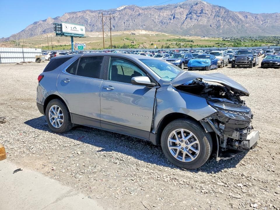 2023 CHEVROLET EQUINOX LT LT 4