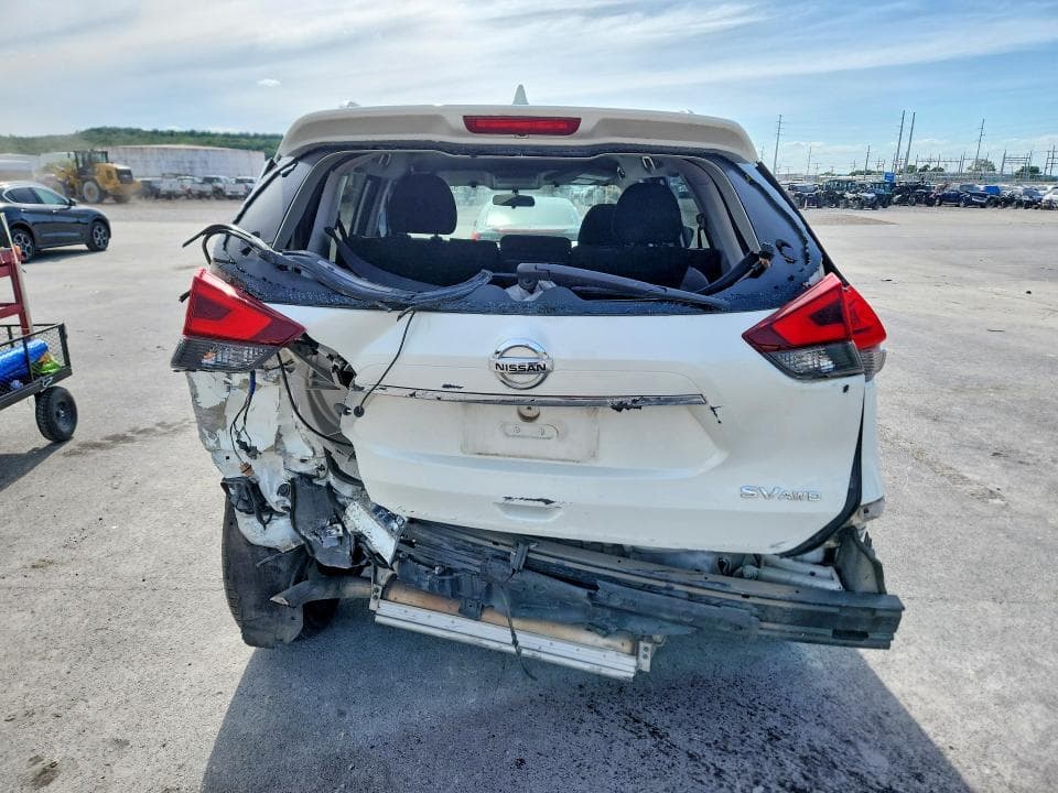 2017 NISSAN ROGUE SV 6