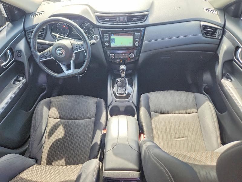 2017 NISSAN ROGUE SV 8